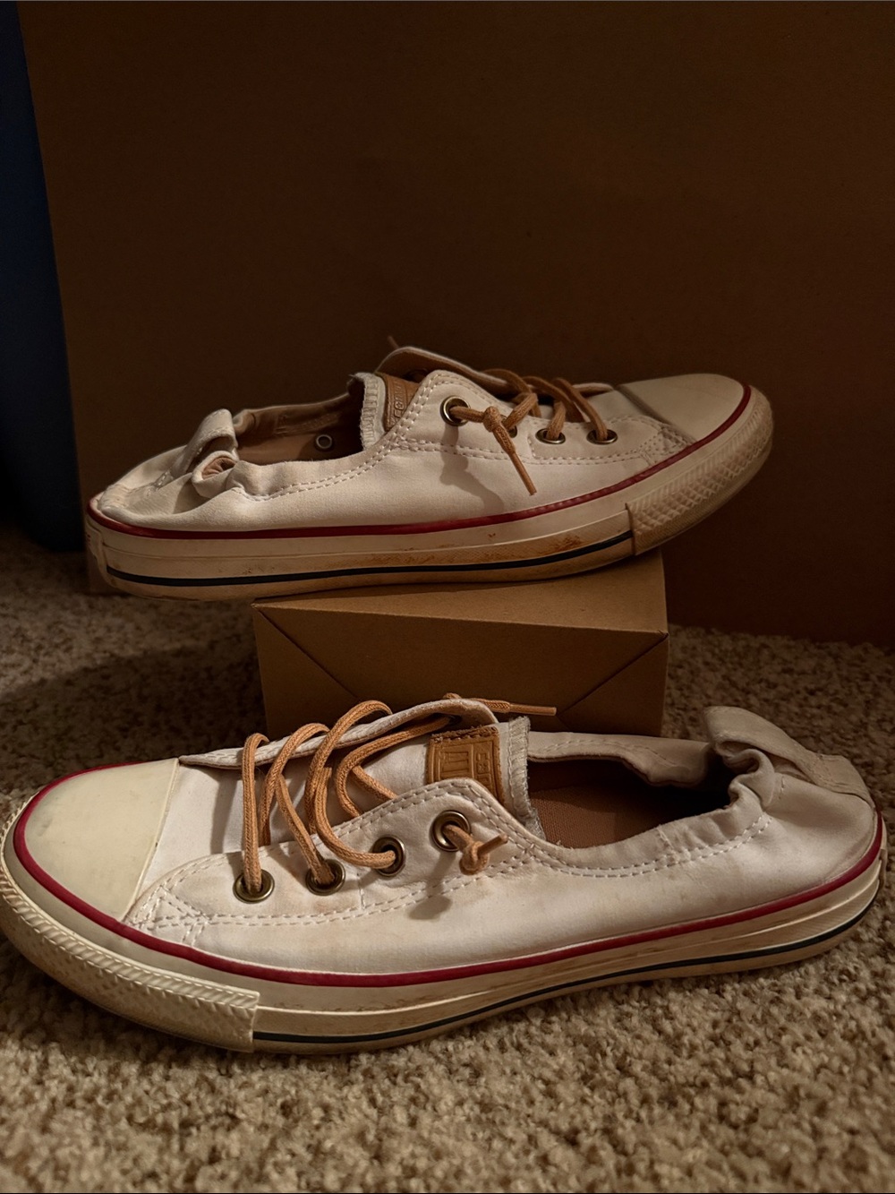 White Low-Top Canvas Sneakers with Red Trim